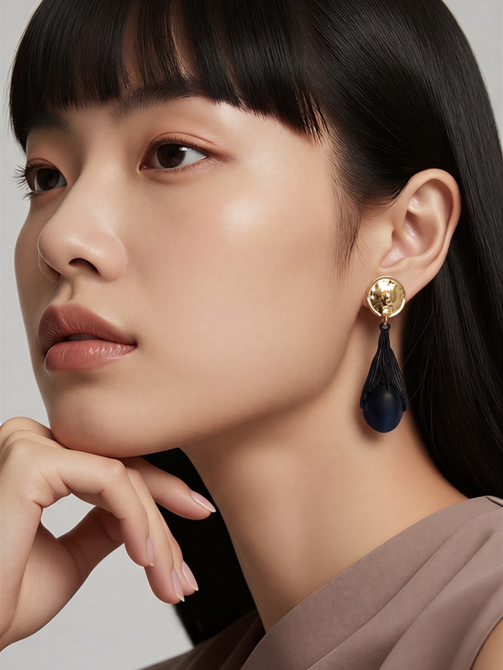 Vintage Black Teardrop Statement Earrings